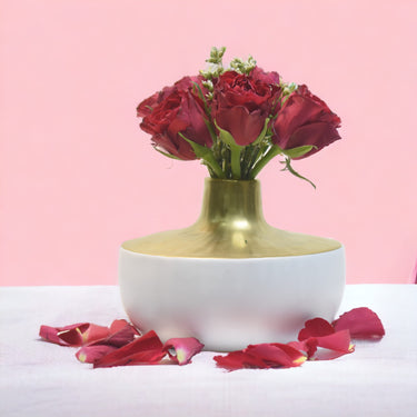 Sunny Red Rose Ceramic Display, Classic Vase Arrangement, 6 Red Roses, Limonium